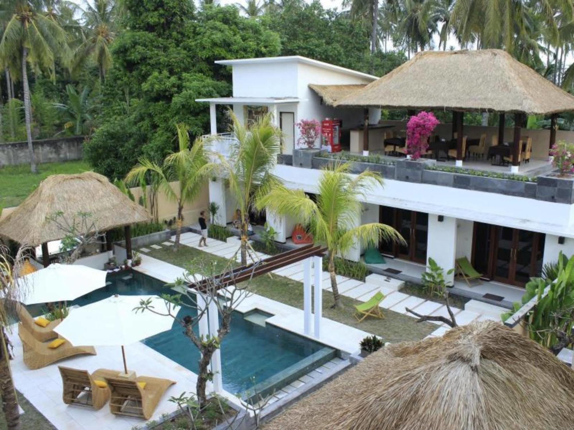 Hotel Zamburger Lombok - Previously Alam Mimpi Hotel Mangsit Екстериор снимка