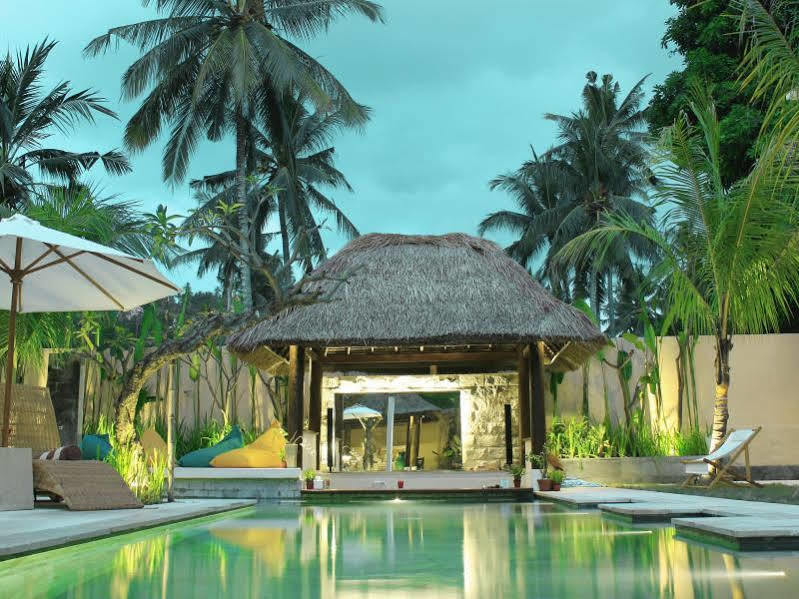 Hotel Zamburger Lombok - Previously Alam Mimpi Hotel Mangsit Екстериор снимка
