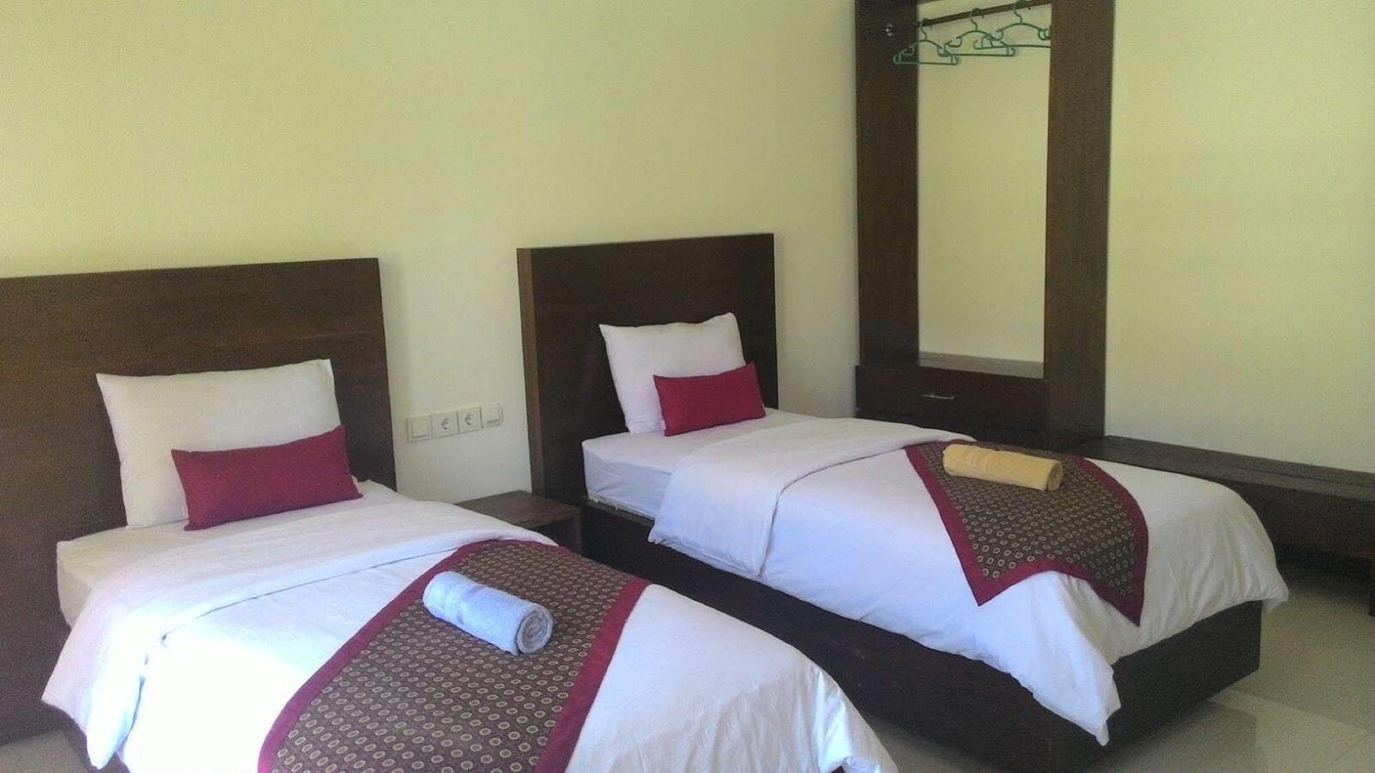 Hotel Zamburger Lombok - Previously Alam Mimpi Hotel Mangsit Екстериор снимка
